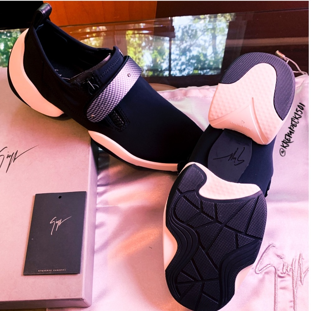 giuseppe zanotti⭐️ NIB carbon fiber strap trainers